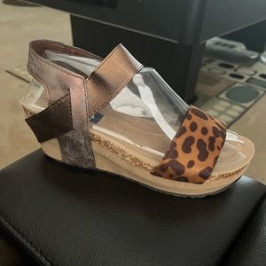 Cute wedge sandals